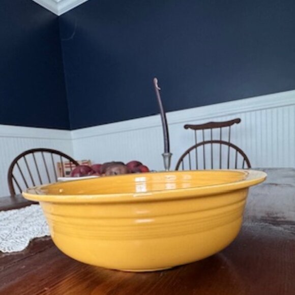 Vintage Fiesta 8 1/2" Nappy Bowl Yellow. All-Glazed (Wet Foot). Indented Mark - Picture 1 of 8